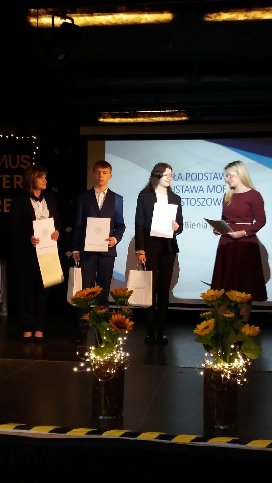PRIMUS INTER PARES "Pierwsi wśród równych" PRIMUS INTER PARES "Pierwsi wśród równych"